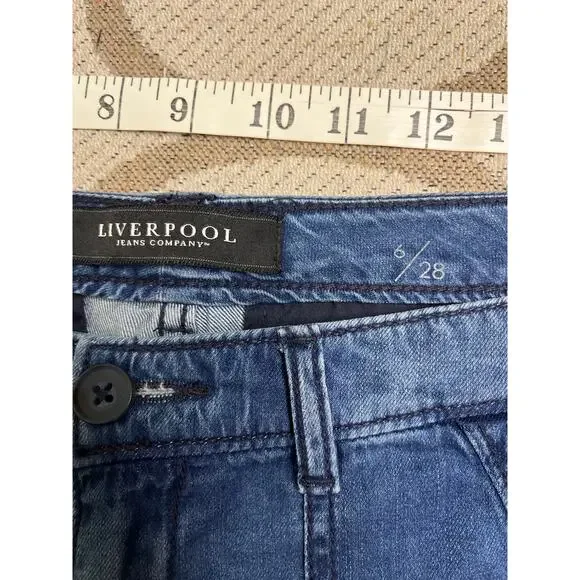 Liverpool cole trouser belfast wash denim The Crop Blue Jeans, size: 6/ 28 - Picture 3 of 10